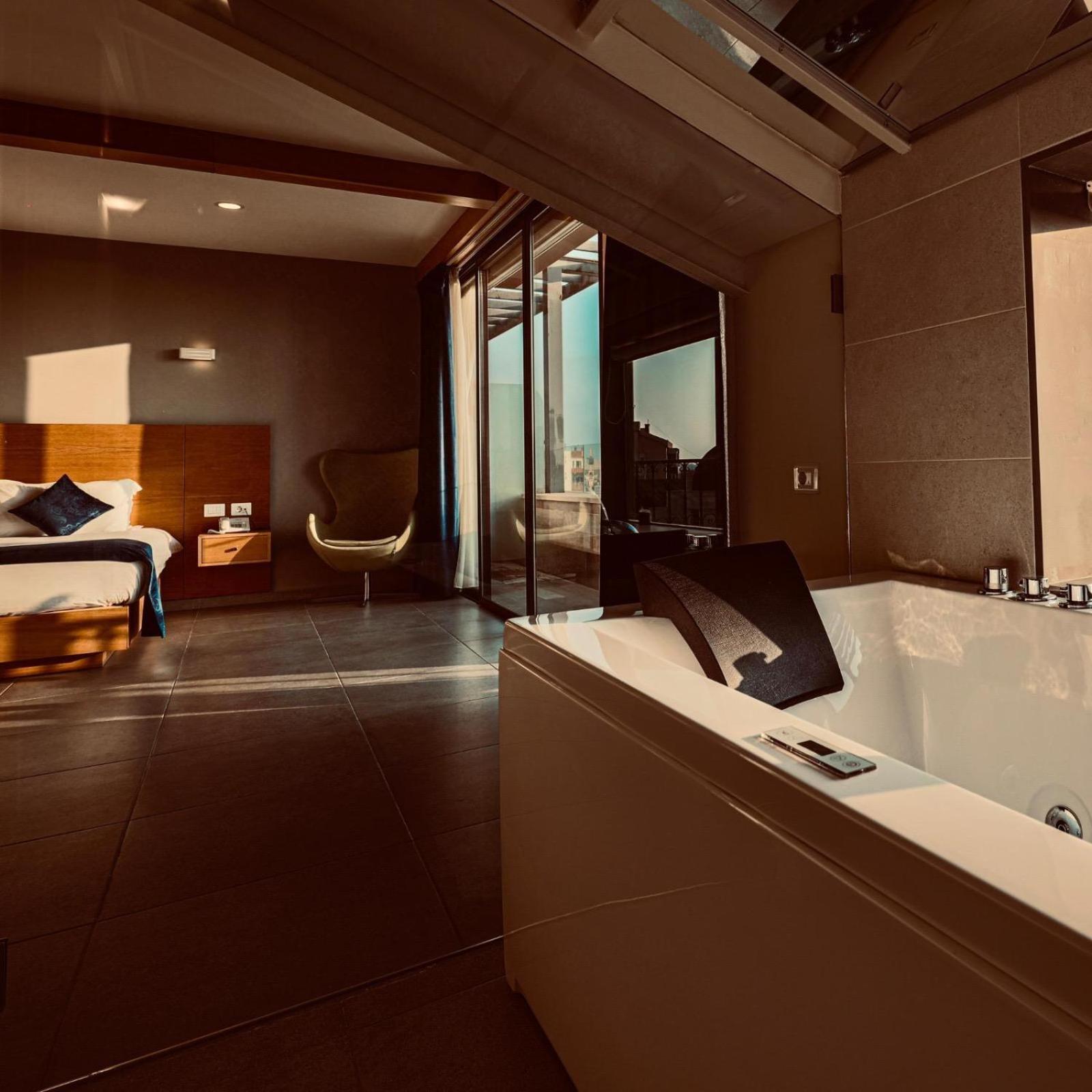 Majestic Byblos Grand Hotel Екстериор снимка