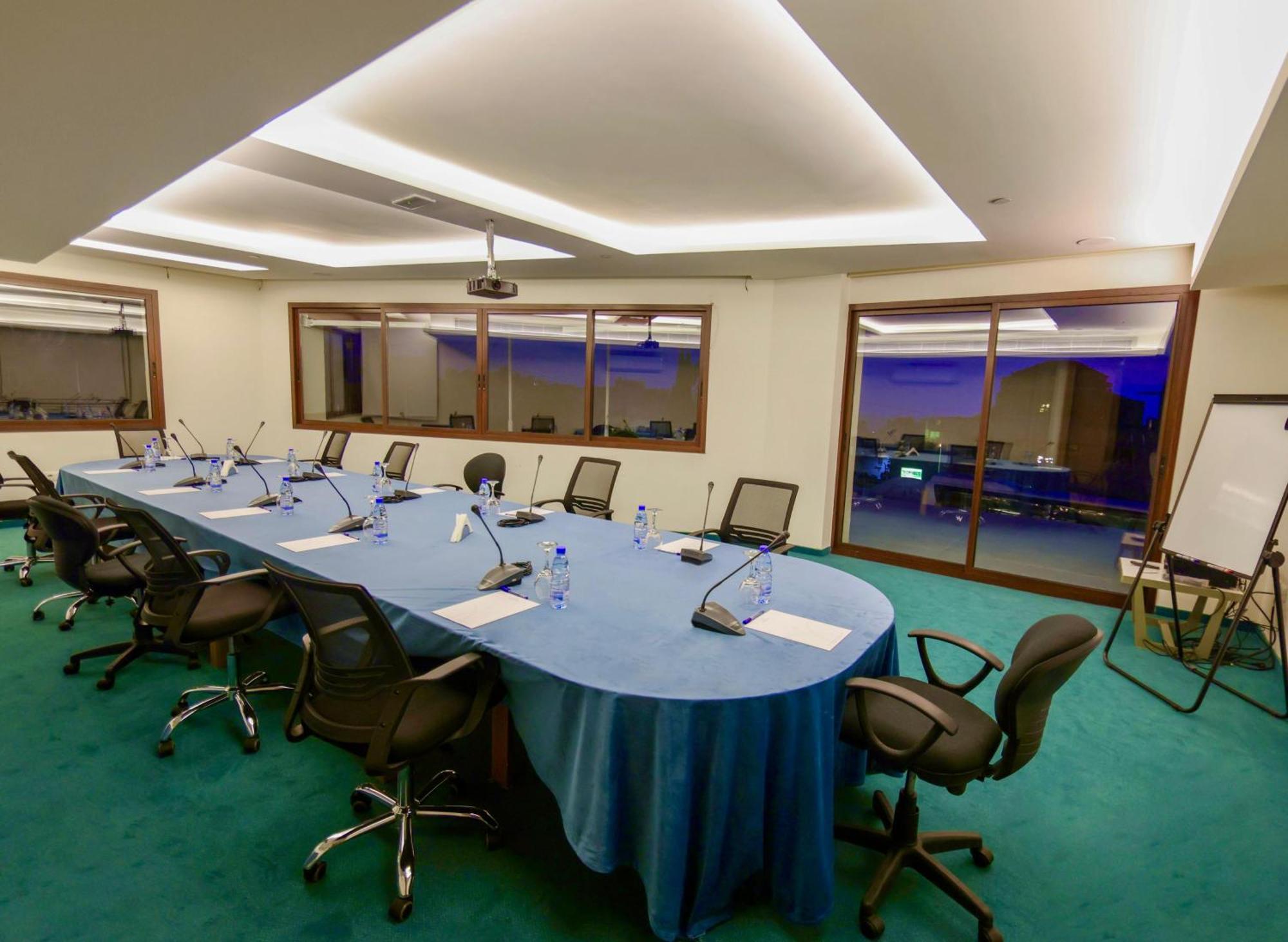 Majestic Byblos Grand Hotel Екстериор снимка