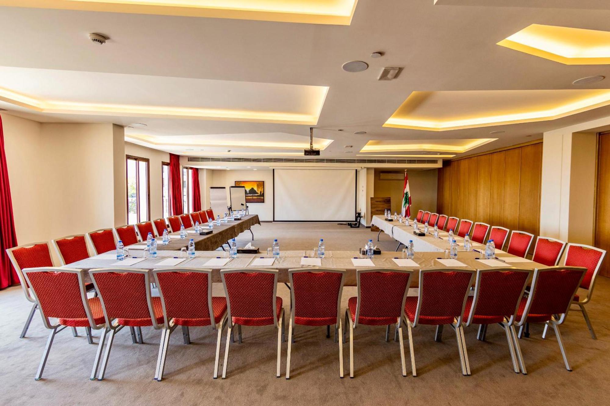 Majestic Byblos Grand Hotel Екстериор снимка